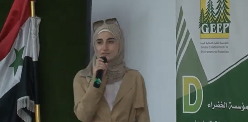 الطالبة سهام الفوال من طلبة جامعة دمشق الفائزين بالمسابقة الخضراء الثانية