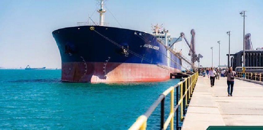 اتفاقية بين السعودية وسوريا لتوفير 1.65 مليون برميل نفط خام لدمشق